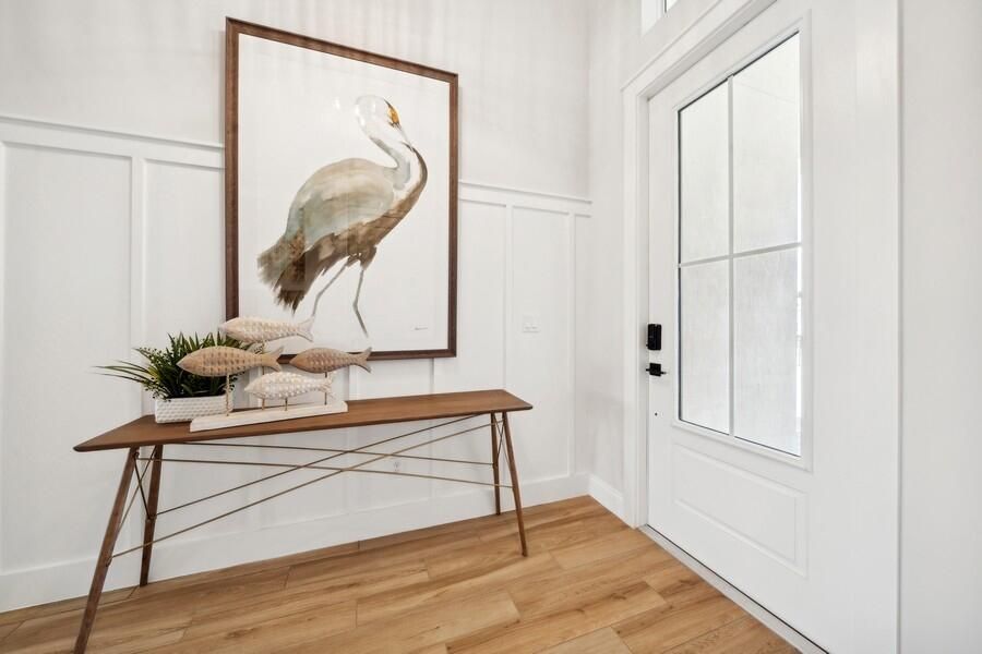 For Sale: $549,995 (2 beds, 2 baths, 2375 Square Feet)