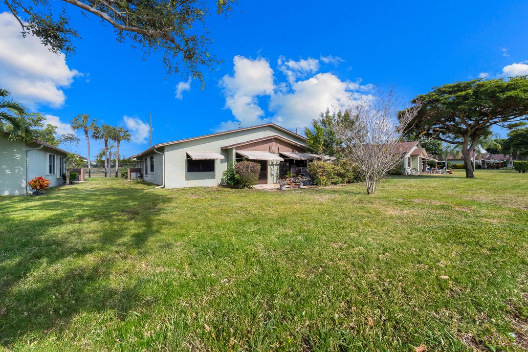 待售: $199,000 (2 贝兹, 2 浴室, 1114 平方英尺)