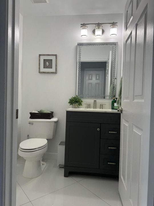 En Renta: $3,200 (4 camas, 2 baños, 2108 Pies cuadrados)