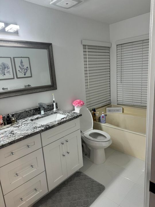 En Renta: $3,200 (4 camas, 2 baños, 2108 Pies cuadrados)