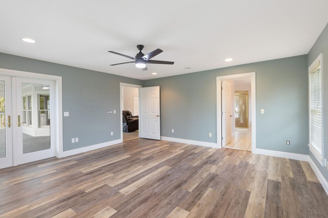 For Sale: $849,999 (3 beds, 2 baths, 3176 Square Feet)