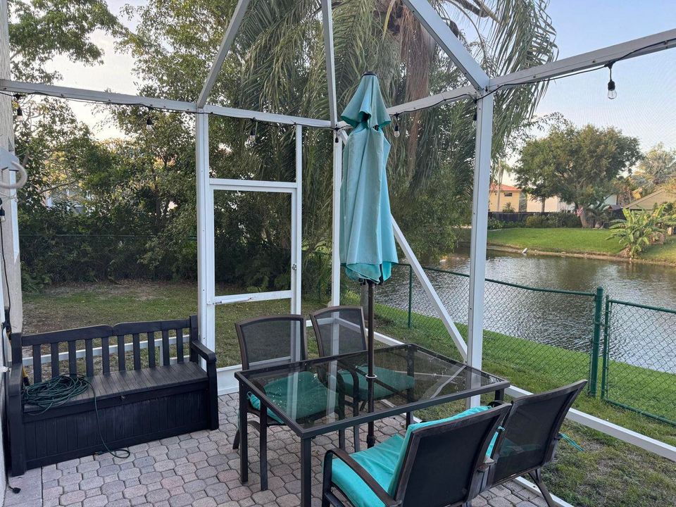 En Renta: $3,200 (4 camas, 2 baños, 2108 Pies cuadrados)