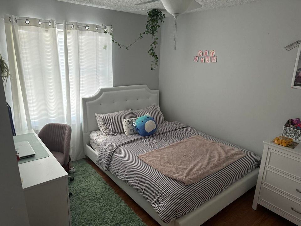 En Renta: $3,200 (4 camas, 2 baños, 2108 Pies cuadrados)