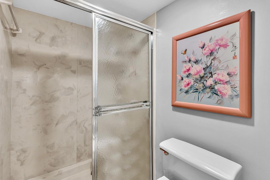 For Sale: $259,900 (2 beds, 2 baths, 1207 Square Feet)