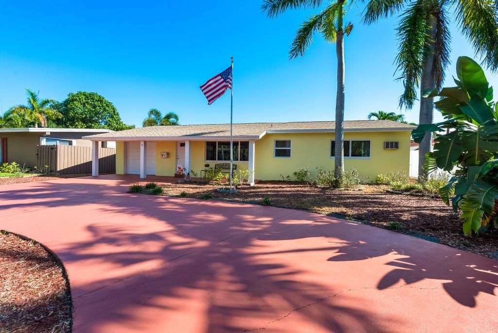 合同活跃: $501,000 (2 贝兹, 2 浴室, 1118 平方英尺)