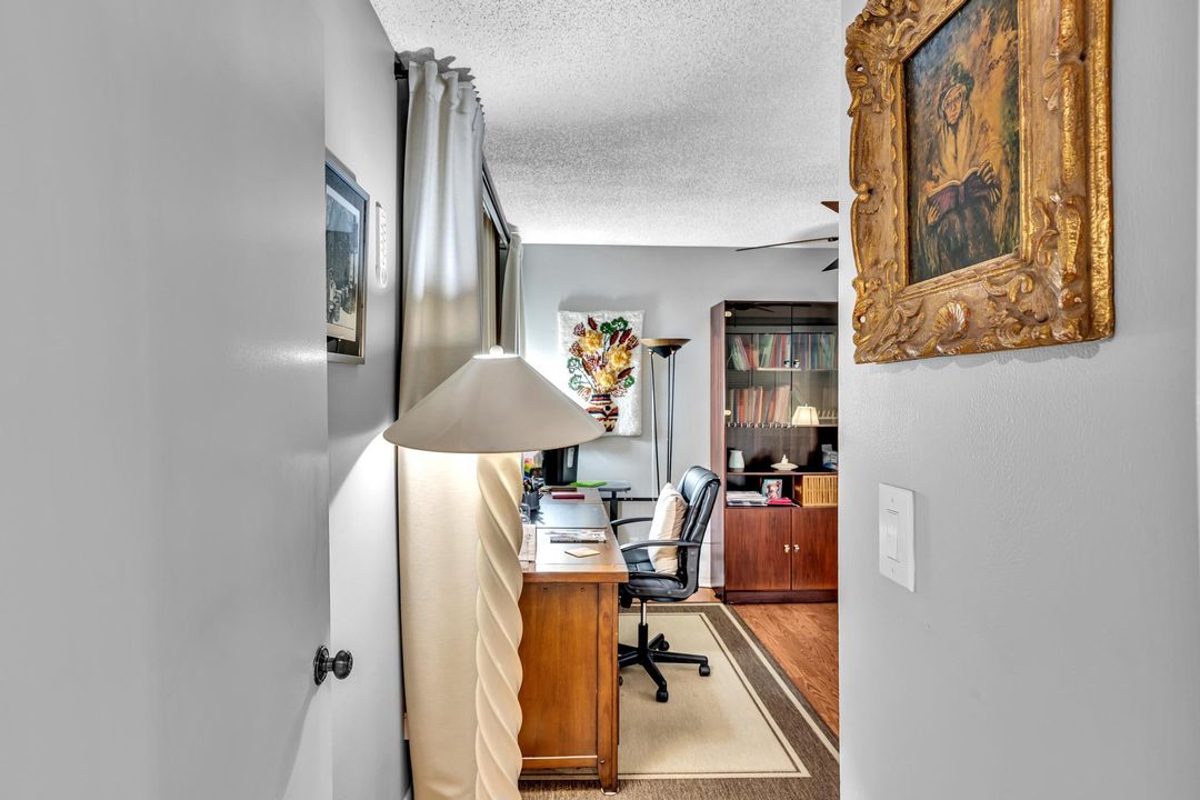 For Sale: $259,900 (2 beds, 2 baths, 1207 Square Feet)