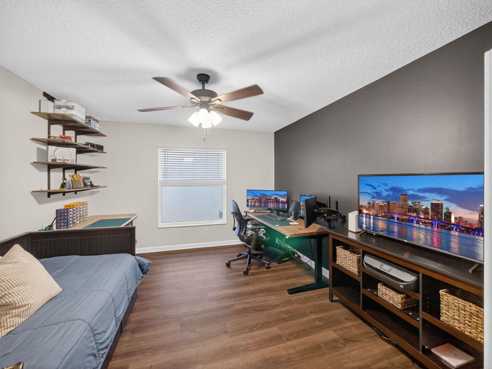 En Venta: $460,000 (3 camas, 2 baños, 1592 Pies cuadrados)