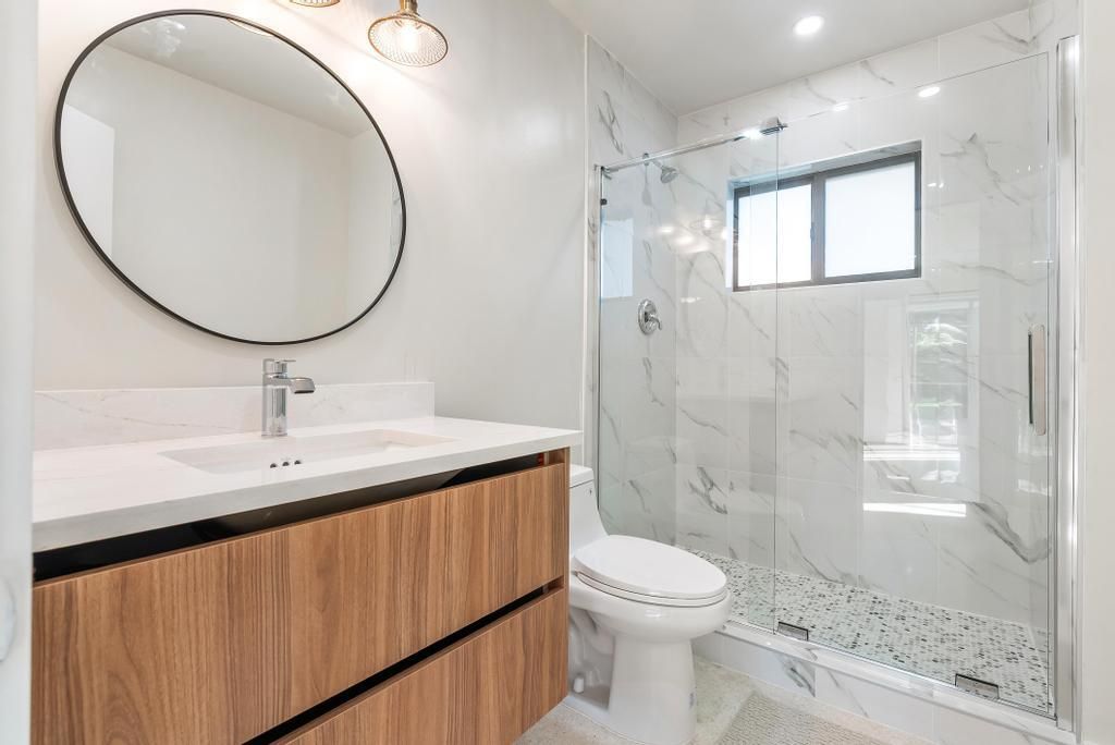 合同活跃: $3,750 (3 贝兹, 2 浴室, 1692 平方英尺)