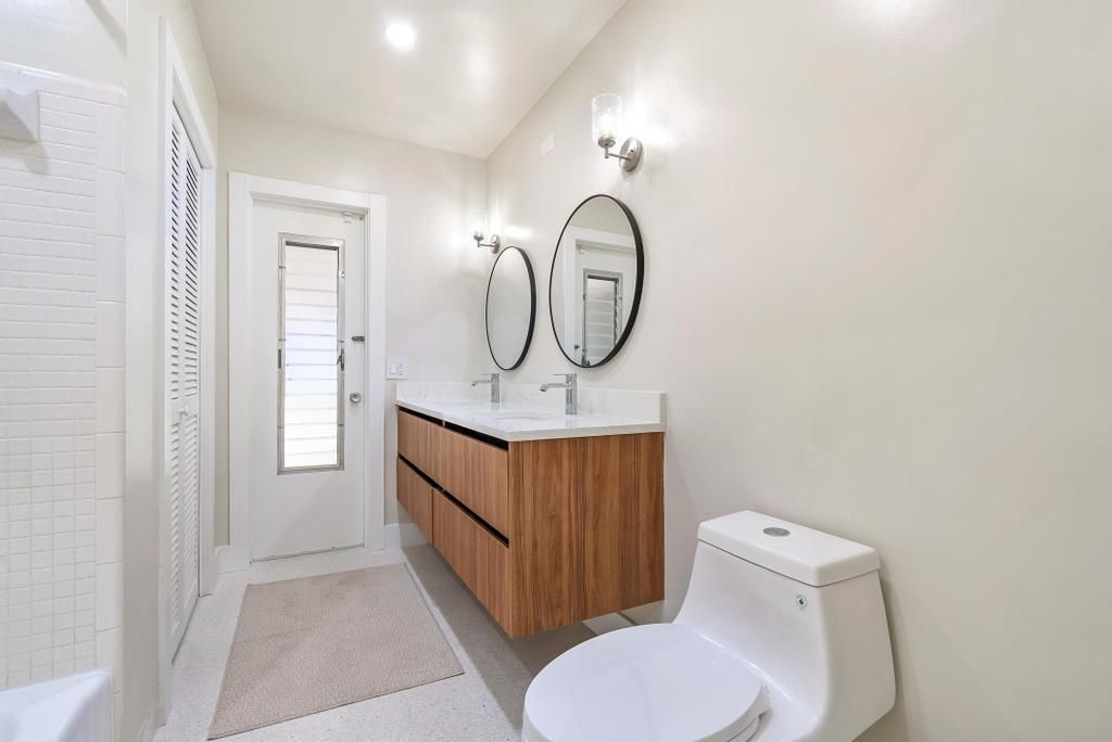 合同活跃: $3,750 (3 贝兹, 2 浴室, 1692 平方英尺)