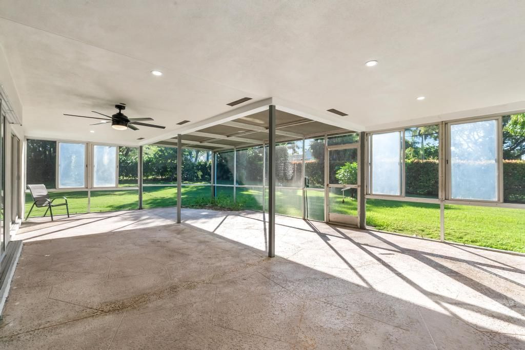 合同活跃: $3,750 (3 贝兹, 2 浴室, 1692 平方英尺)