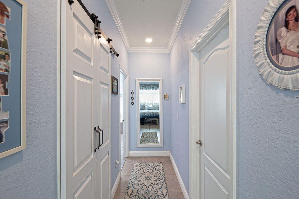 For Sale: $589,900 (3 beds, 3 baths, 2297 Square Feet)