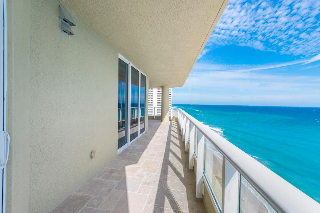 Activo con contrato: $4,799,000 (4 camas, 4 baños, 3883 Pies cuadrados)