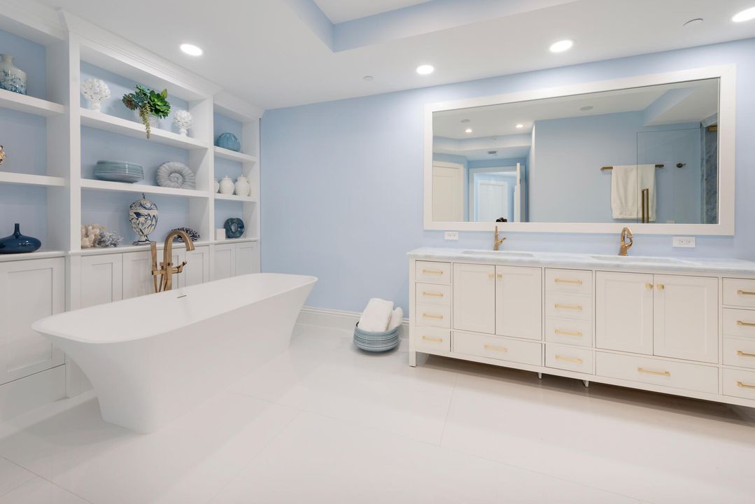 Activo con contrato: $4,799,000 (4 camas, 4 baños, 3883 Pies cuadrados)