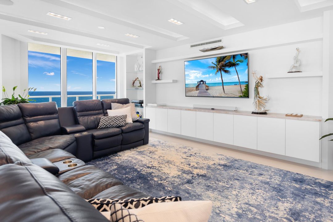 Activo con contrato: $4,799,000 (4 camas, 4 baños, 3883 Pies cuadrados)