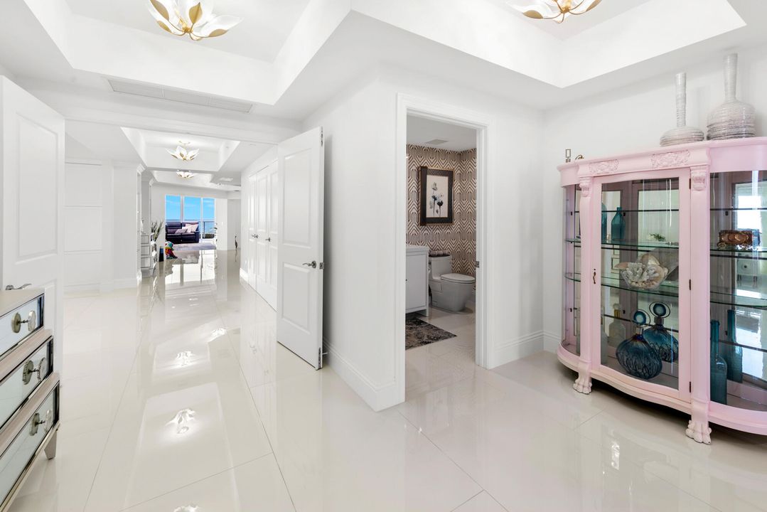 Activo con contrato: $4,799,000 (4 camas, 4 baños, 3883 Pies cuadrados)