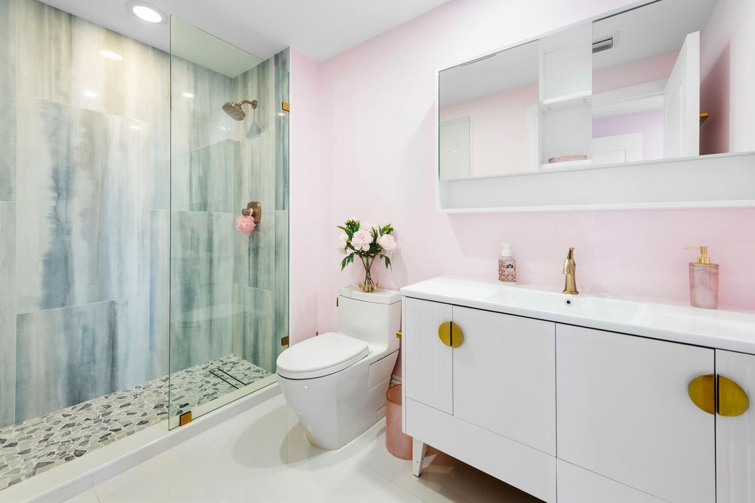 Activo con contrato: $4,799,000 (4 camas, 4 baños, 3883 Pies cuadrados)