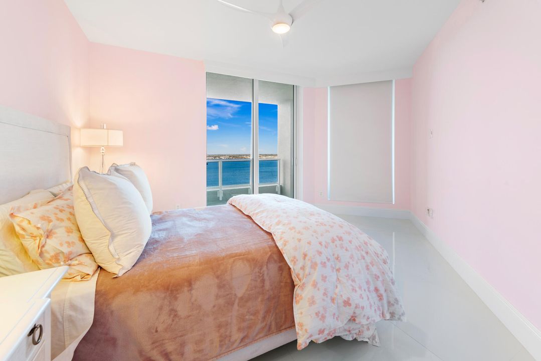 Activo con contrato: $4,799,000 (4 camas, 4 baños, 3883 Pies cuadrados)