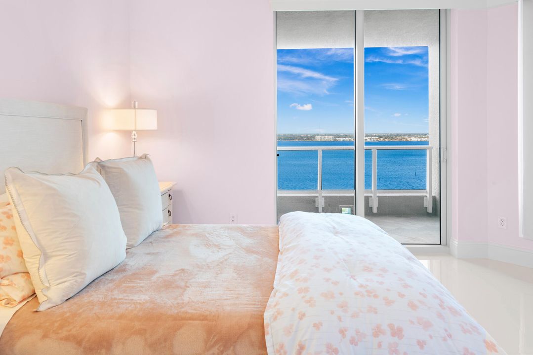 Activo con contrato: $4,799,000 (4 camas, 4 baños, 3883 Pies cuadrados)