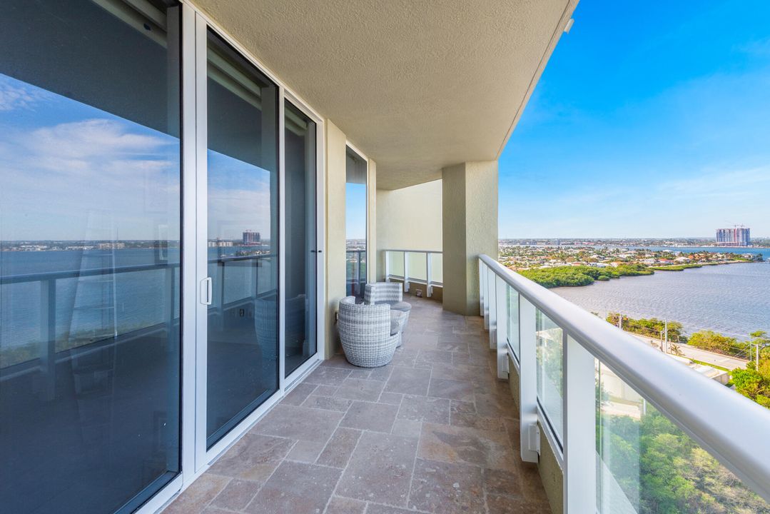 Activo con contrato: $4,799,000 (4 camas, 4 baños, 3883 Pies cuadrados)