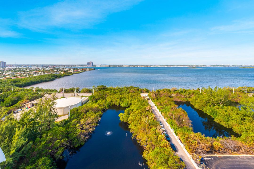 Activo con contrato: $4,799,000 (4 camas, 4 baños, 3883 Pies cuadrados)