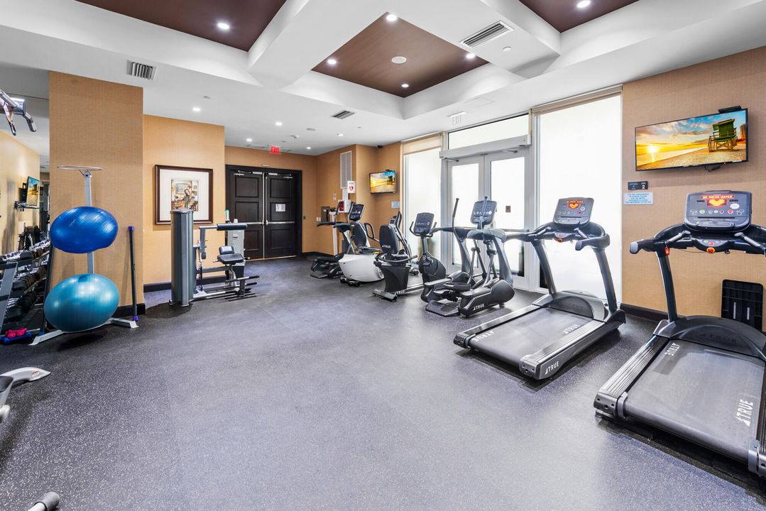 Activo con contrato: $4,799,000 (4 camas, 4 baños, 3883 Pies cuadrados)