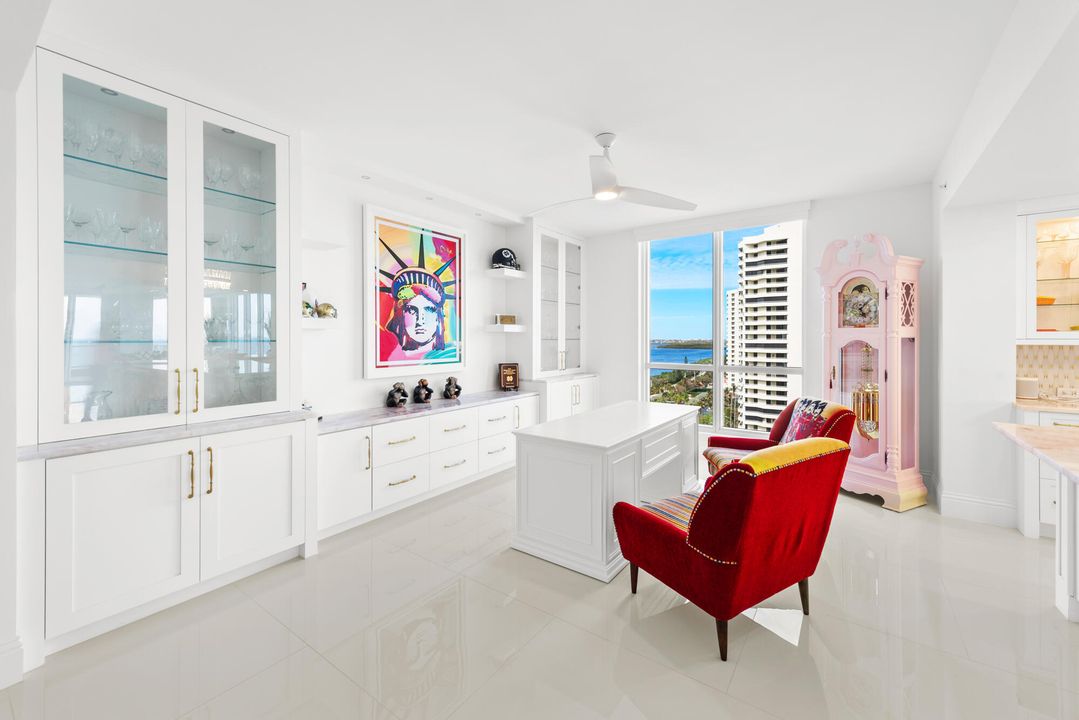 Activo con contrato: $4,799,000 (4 camas, 4 baños, 3883 Pies cuadrados)