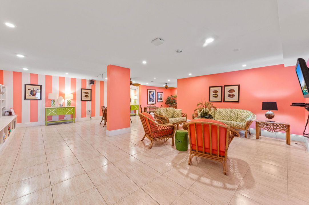 For Rent: $8,000 (2 beds, 2 baths, 1330 Square Feet)