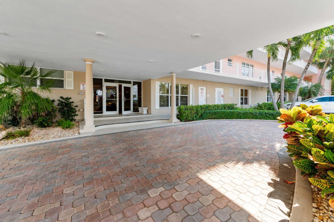 For Rent: $8,000 (2 beds, 2 baths, 1330 Square Feet)