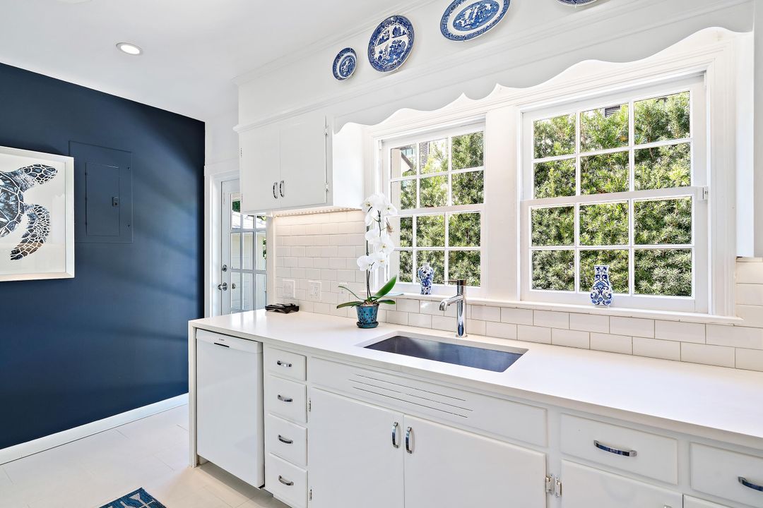 出租: $27,500 (2 贝兹, 2 浴室, 1436 平方英尺)