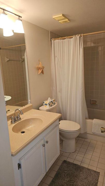 For Rent: $1,800 (2 beds, 2 baths, 841 Square Feet)