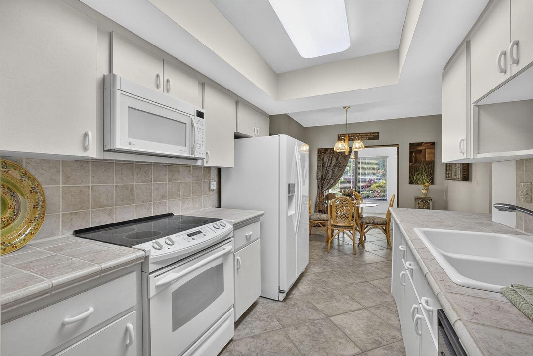 На продажу: $625,000 (3 спален, 3 ванн, 1760 Квадратных фут)