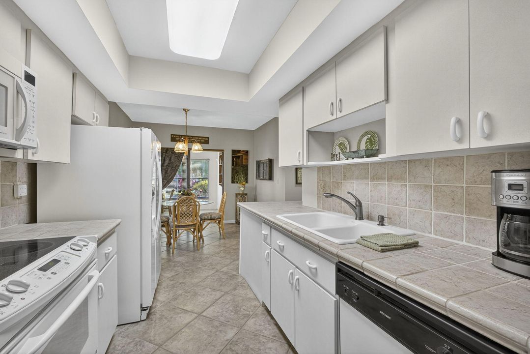 На продажу: $625,000 (3 спален, 3 ванн, 1760 Квадратных фут)