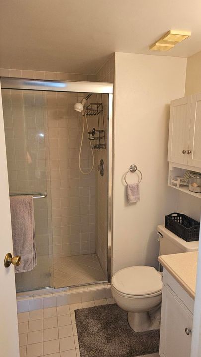 For Rent: $1,800 (2 beds, 2 baths, 841 Square Feet)