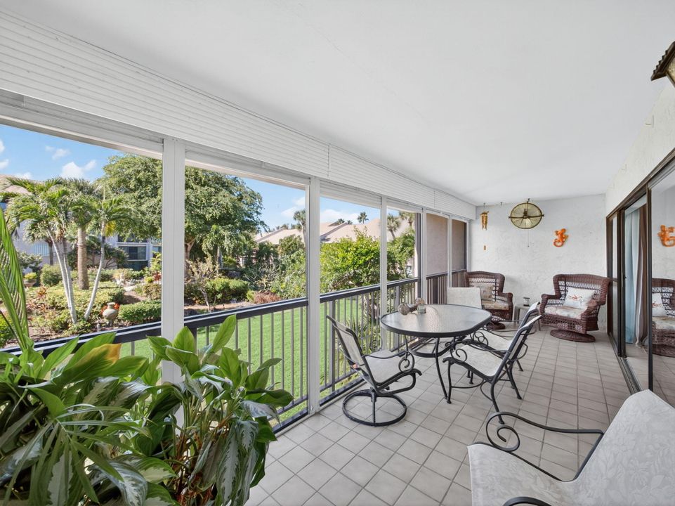 待售: $335,000 (3 贝兹, 2 浴室, 1418 平方英尺)