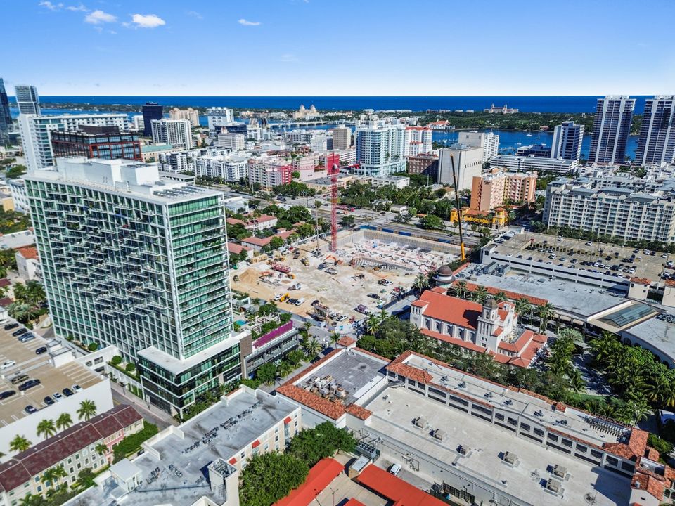 For Rent: $13,500 (2 beds, 2 baths, 1416 Square Feet)