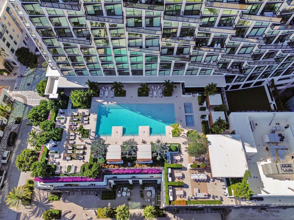 For Rent: $13,500 (2 beds, 2 baths, 1416 Square Feet)