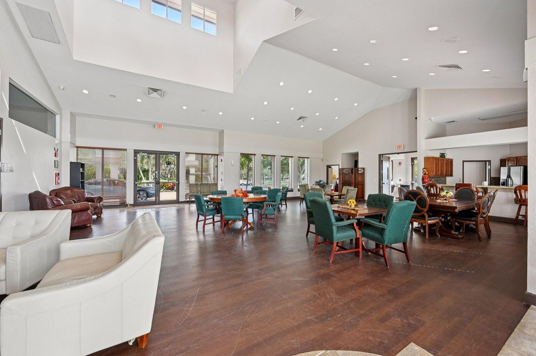 For Sale: $849,888 (4 beds, 2 baths, 1957 Square Feet)