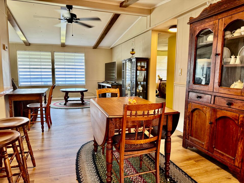 For Sale: $269,000 (3 beds, 2 baths, 1344 Square Feet)