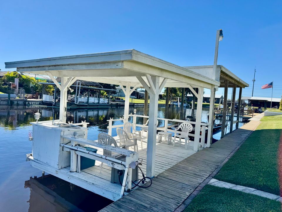 For Sale: $269,000 (3 beds, 2 baths, 1344 Square Feet)