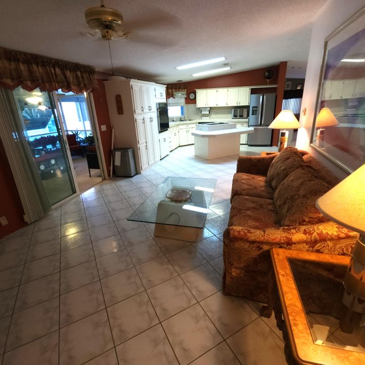 For Sale: $59,000 (2 beds, 2 baths, 1700 Square Feet)