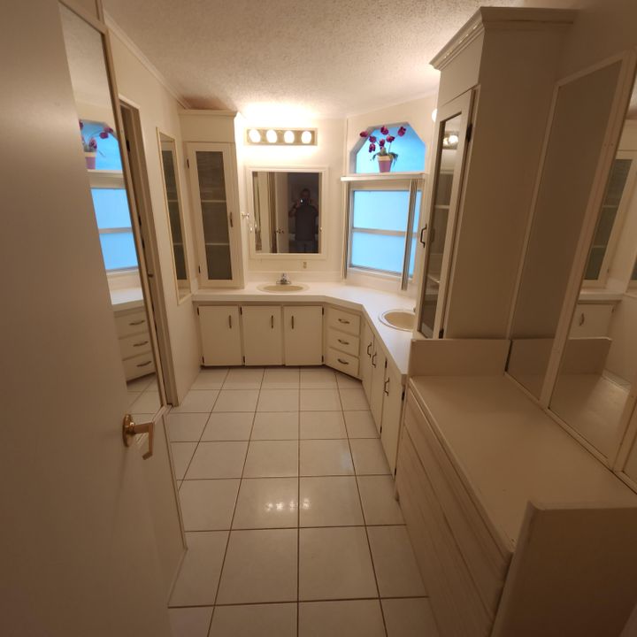 For Sale: $59,000 (2 beds, 2 baths, 1700 Square Feet)