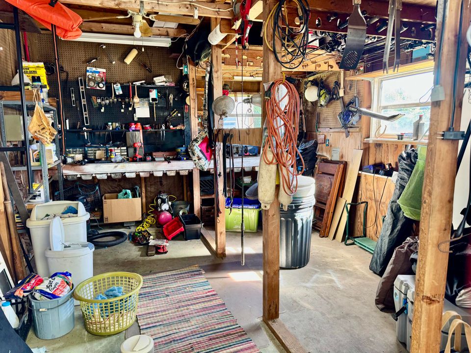 For Sale: $269,000 (3 beds, 2 baths, 1344 Square Feet)