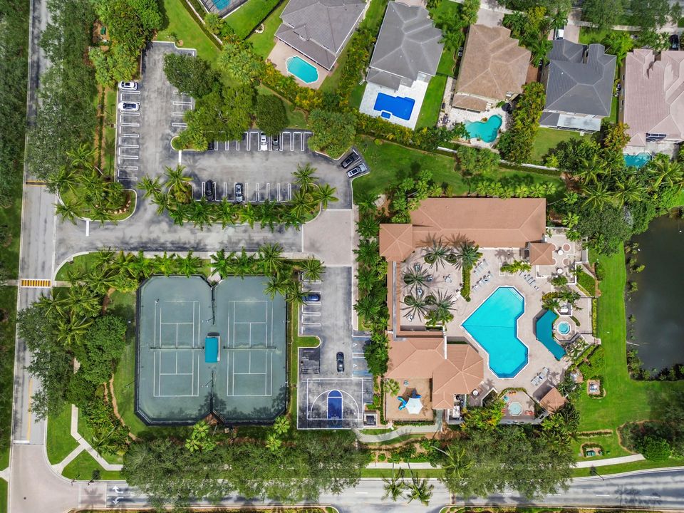 На продажу: $1,550,000 (5 спален, 4 ванн, 4086 Квадратных фут)