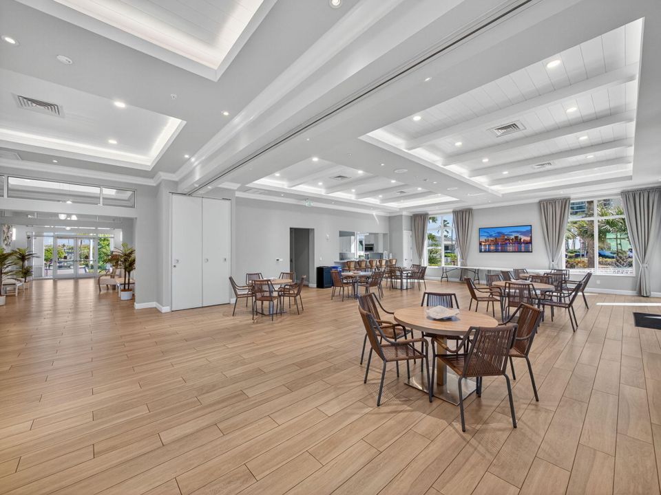 待售: $335,000 (3 贝兹, 2 浴室, 1418 平方英尺)