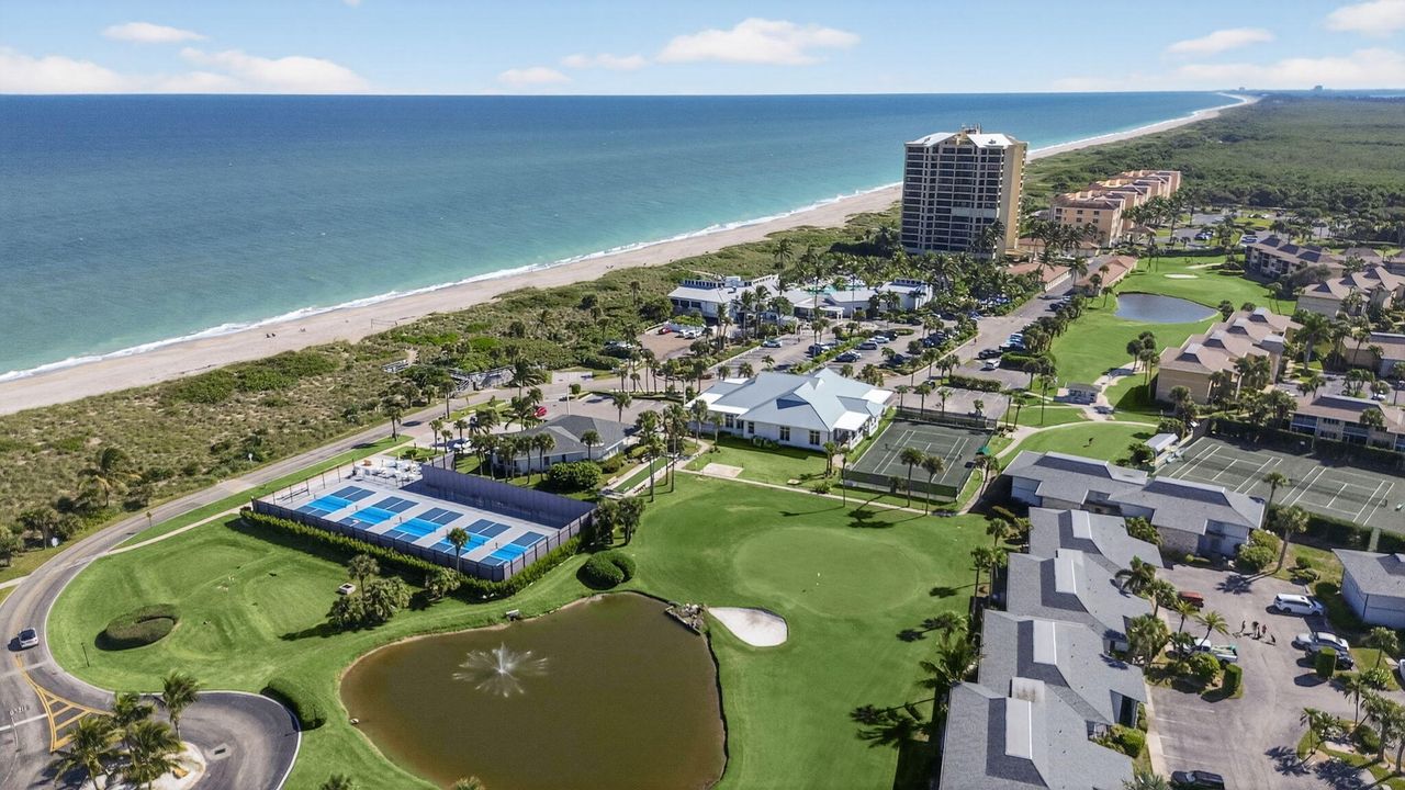 待售: $335,000 (3 贝兹, 2 浴室, 1418 平方英尺)