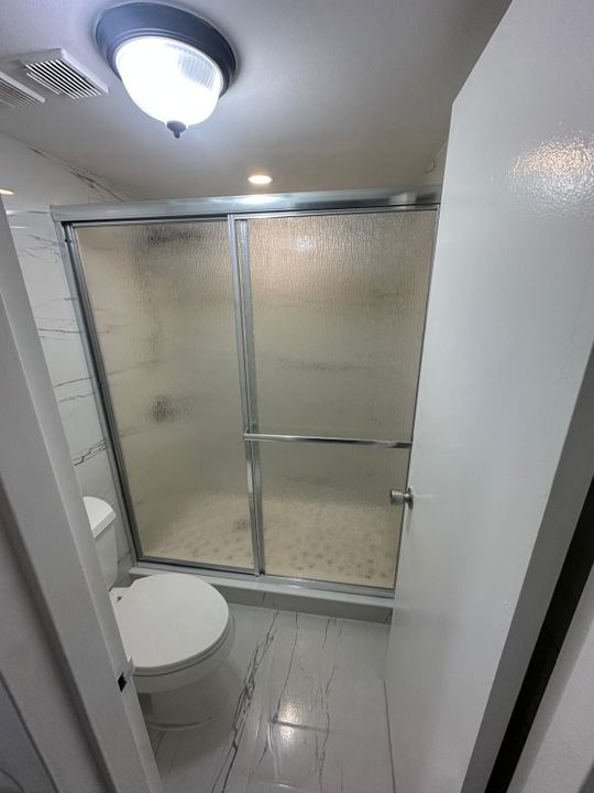 For Sale: $195,000 (2 beds, 2 baths, 1290 Square Feet)