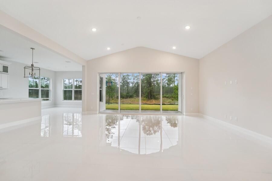 For Sale: $569,995 (3 beds, 3 baths, 2809 Square Feet)