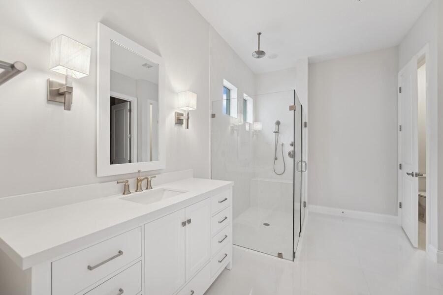 For Sale: $569,995 (3 beds, 3 baths, 2809 Square Feet)