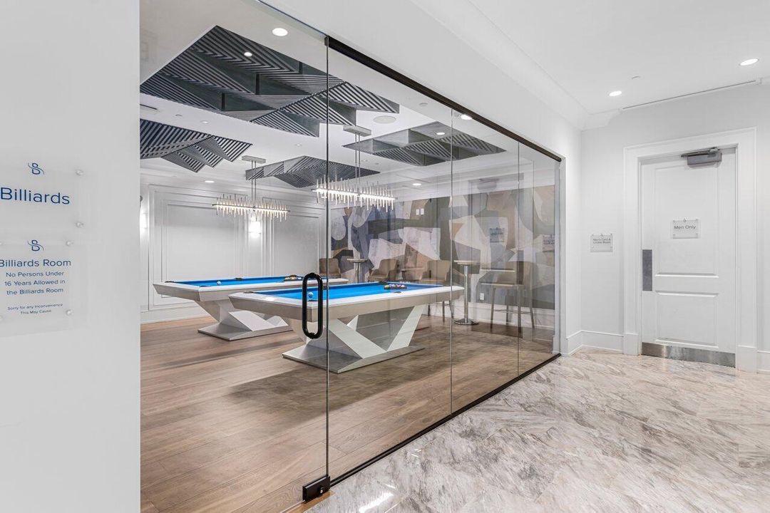 For Sale: $949,900 (3 beds, 2 baths, 2058 Square Feet)