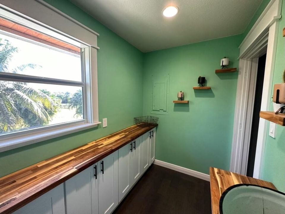 For Rent: $9,500 (4 beds, 2 baths, 2794 Square Feet)